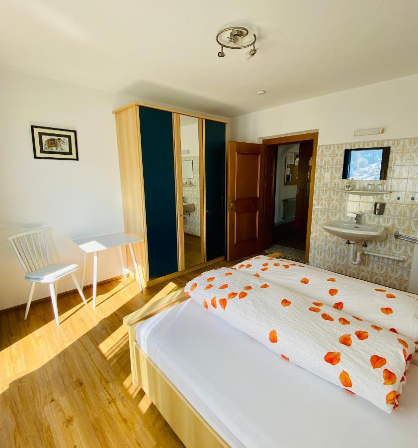 Haus Alpenrose Apartment Trins Ngoại thất bức ảnh